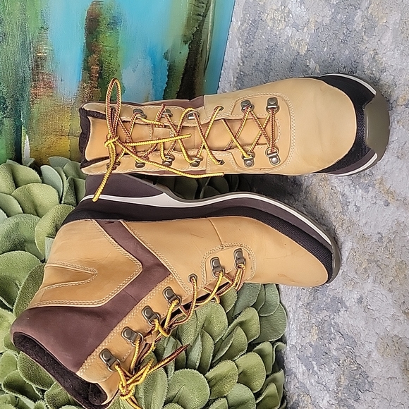 Timberland Shoes - TIMBERLAND Genuine Leather Wedge Sport Boots Size 6.5